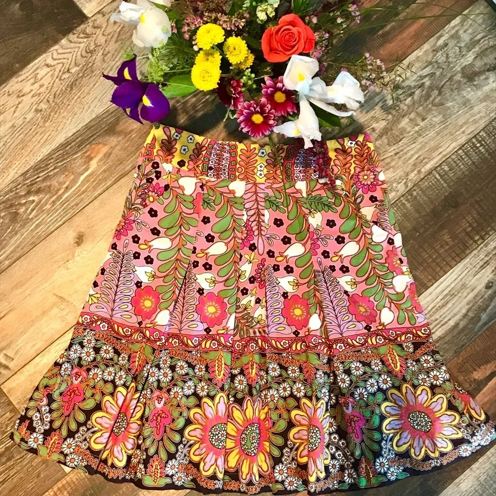 CAbi Ashbury Bright Floral Skirt💃 - Picture 2 of 8